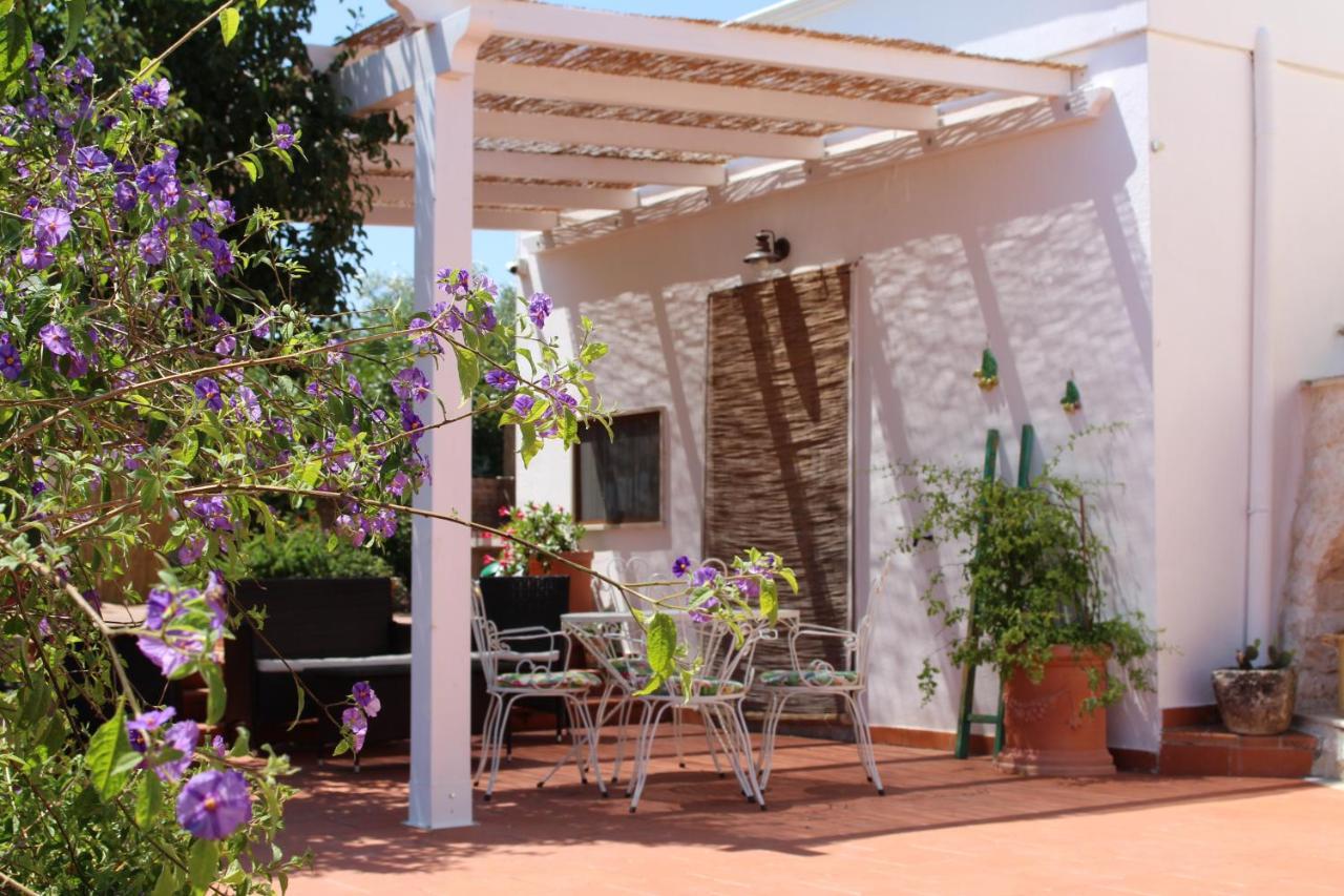 Gasthaus Trullo Il Melograno Ostuni Exterior foto