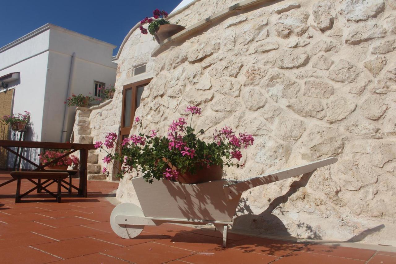 Gasthaus Trullo Il Melograno Ostuni Exterior foto
